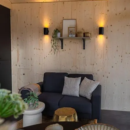Luxe Tinyhouse Salie Op Klein Vakantiepark