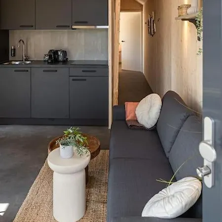 Luxe Tinyhouse Salie Op Klein Vakantiepark * Meerssen